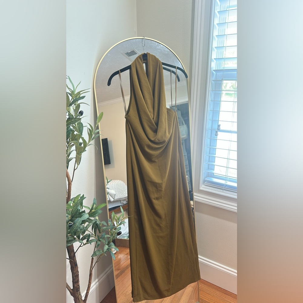 Small green Zara dress. NWT